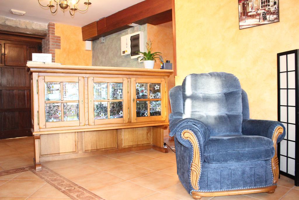 Posada La Cabana De Salmon Сантильяна-дель-Мар Экстерьер фото